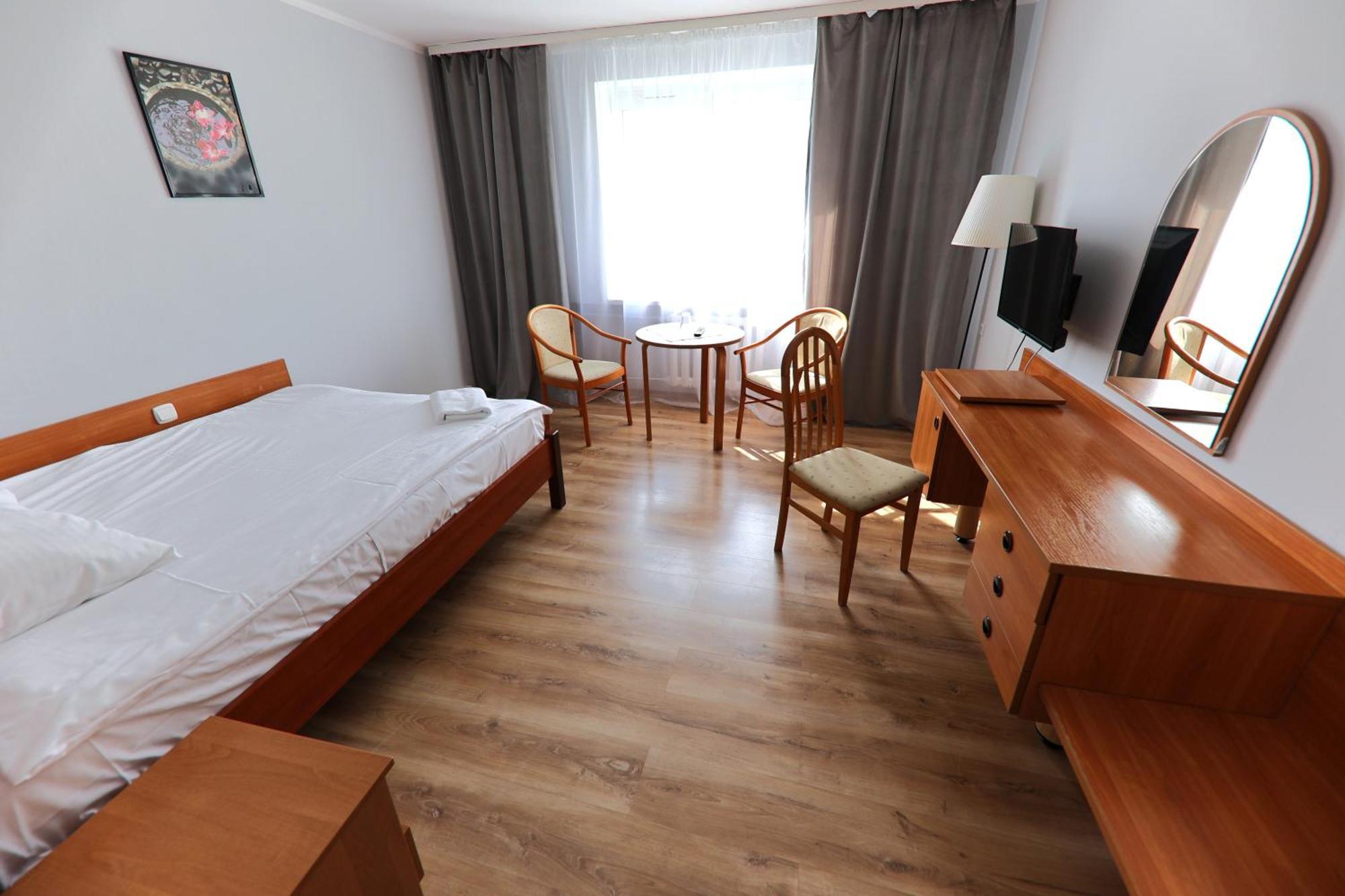 Agro Obiekt Hotelowy Wroclaw Exterior photo