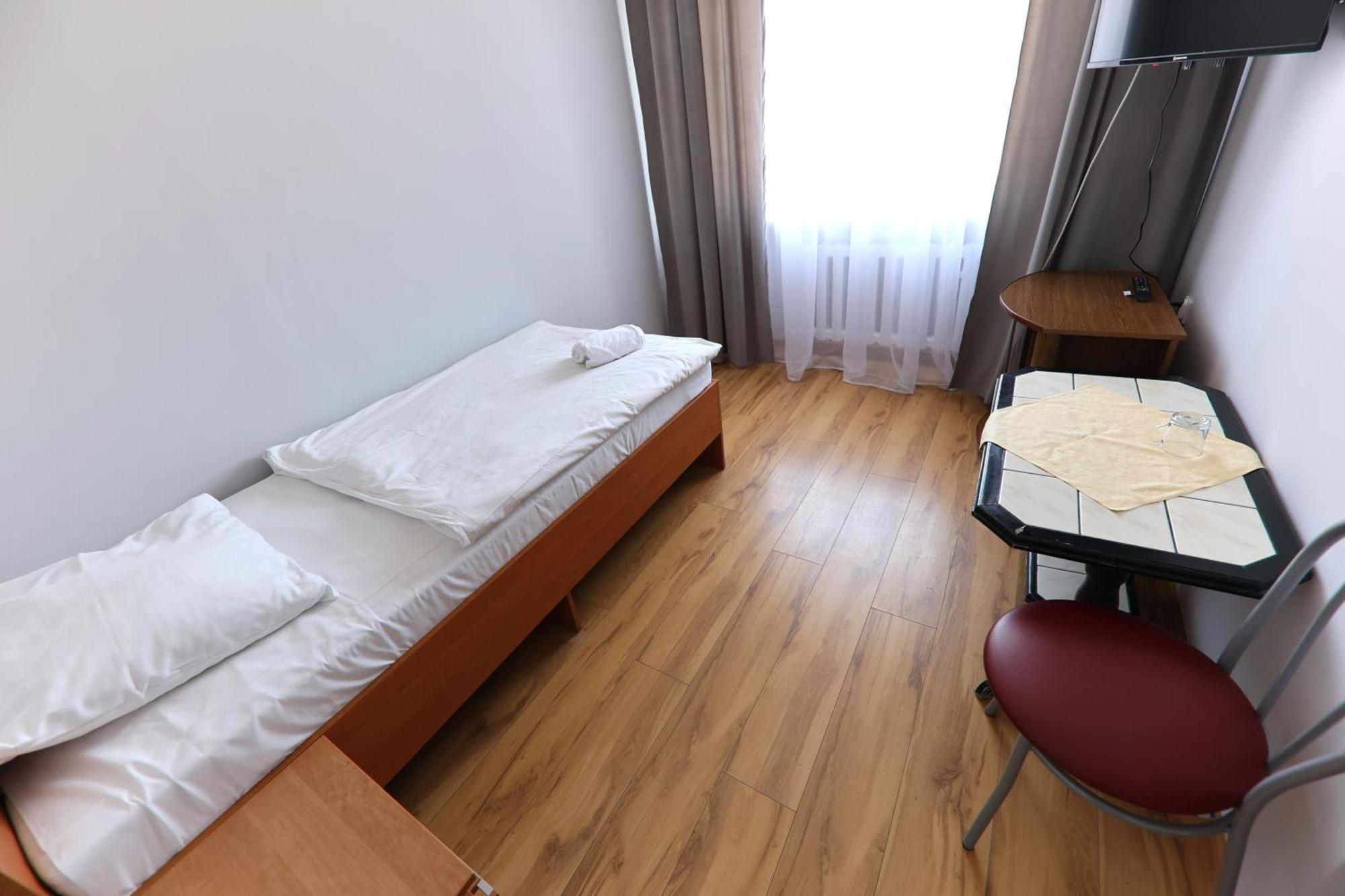 Agro Obiekt Hotelowy Wroclaw Exterior photo