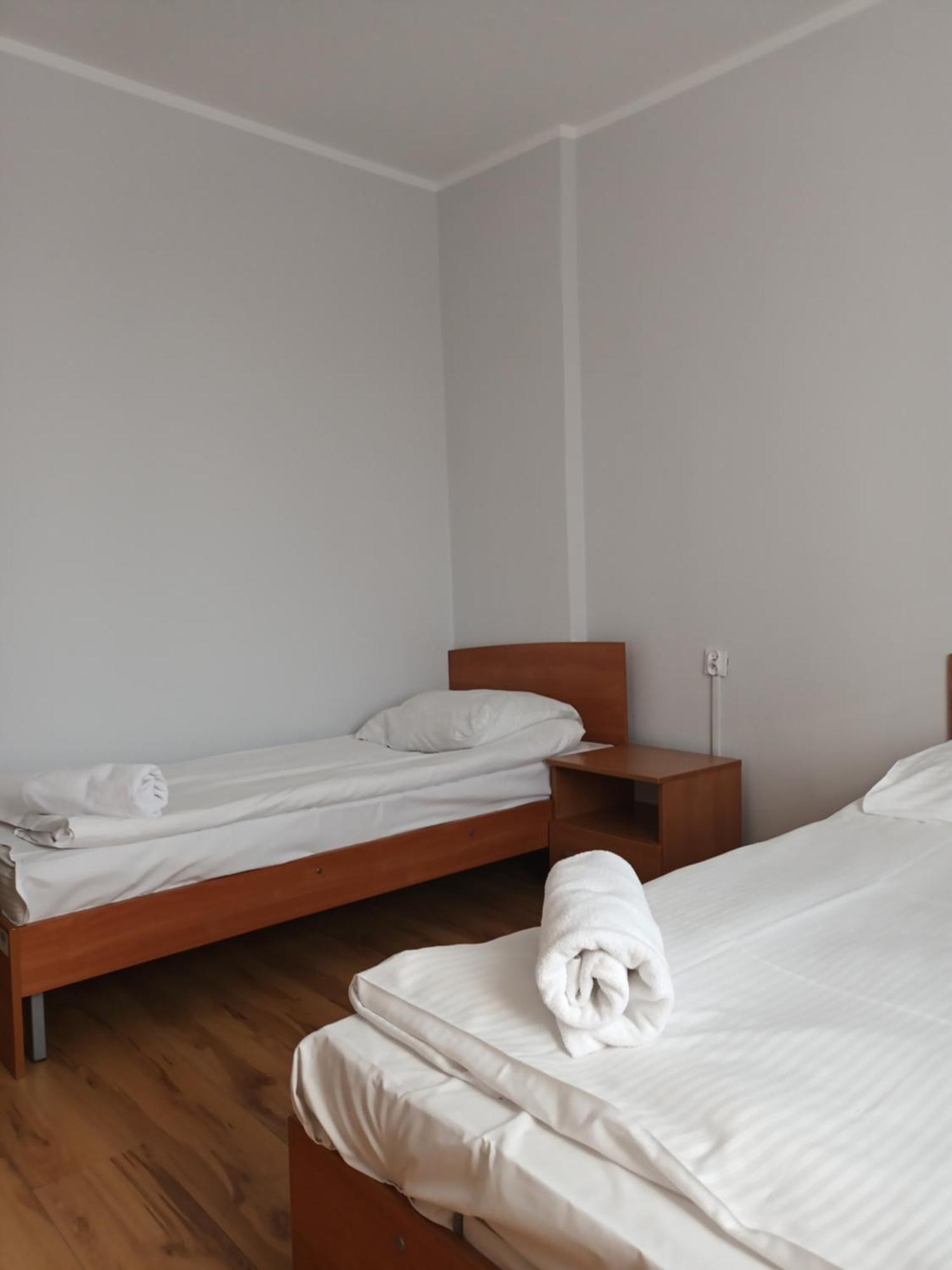 Agro Obiekt Hotelowy Wroclaw Exterior photo